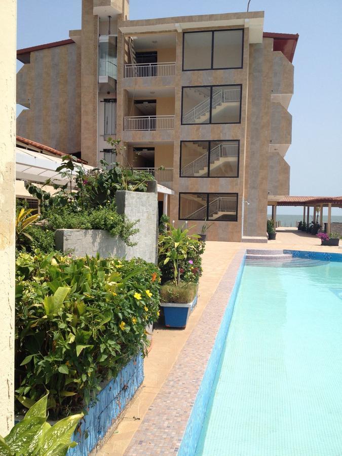 Hotel Le Petit Bateau Conakry Exterior photo